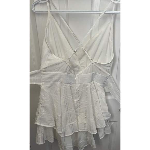 Here comes the Sun Romper NWOT size large - Picture 2 of 2